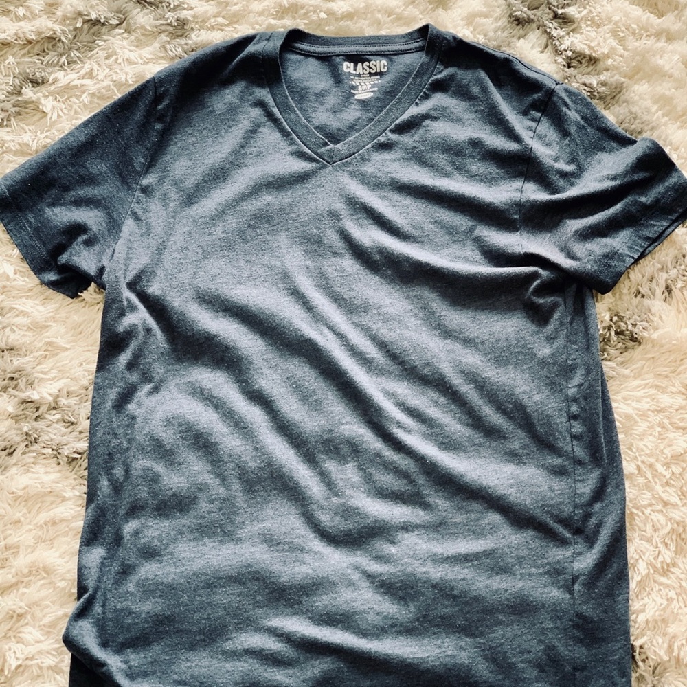 Old Navy classic v-neck